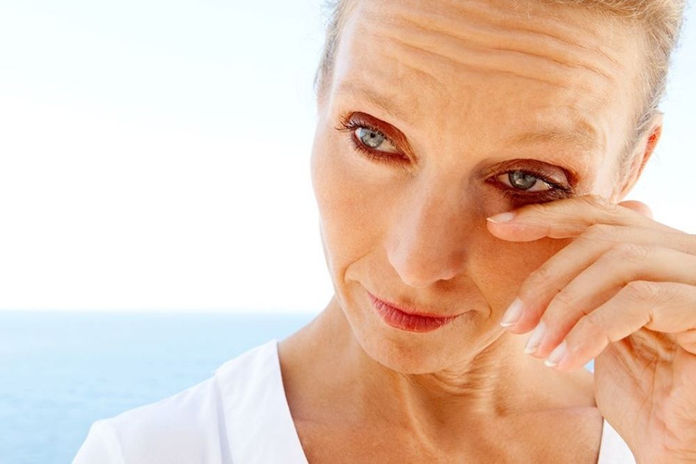 can menopause cause dry eyes